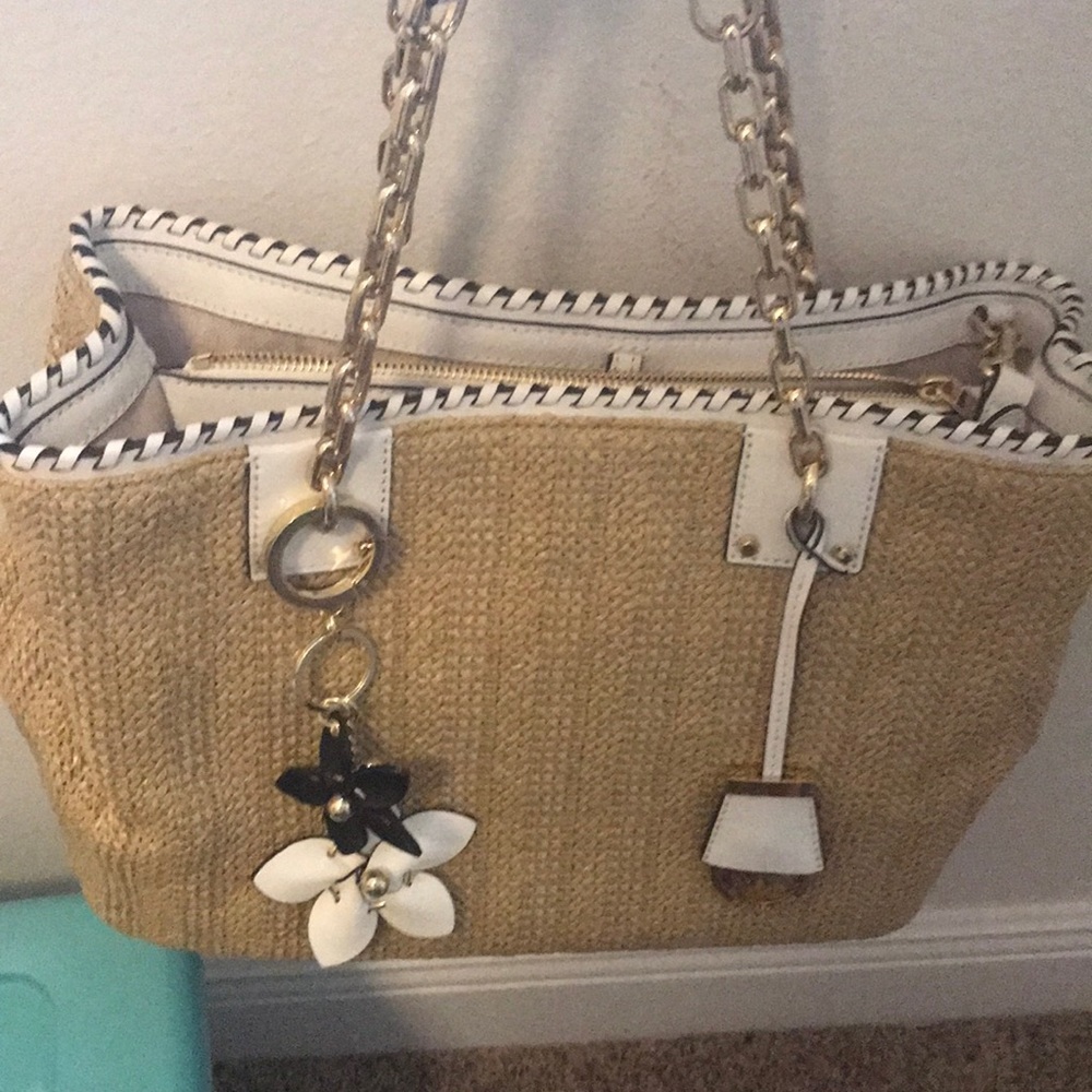 Sold‼️ Michael Kors Straw & Leather Tote